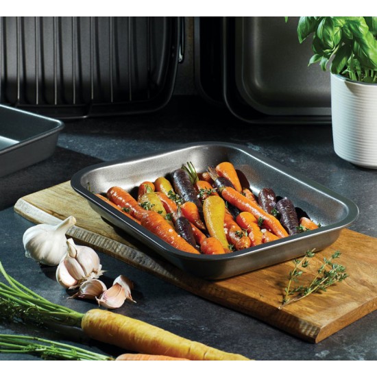 https://www.gilmartins.ie/image/cache/catalog/Cookware/Masterclass-Roasting-Pan-fo-550x550w.jpg